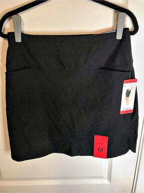 S.C. & Co. 360 Tummy Control Pull-On Skort. Black Medium